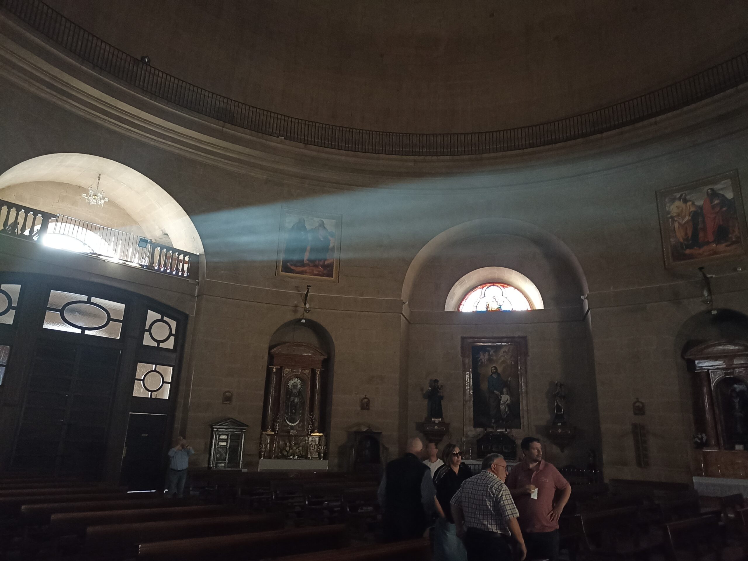 LA IGLESIA DE LA ENCARNACIÓN DE MONTEFRÍO:   ORIENTACIÓN E ILUMINACIÓN