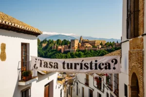 ¿ES CONVENIENTE IMPLANTAR UNA TASA TURÍSTICA EN GRANADA? 2 ¿ES CONVENIENTE IMPLANTAR UNA TASA TURÍSTICA EN GRANADA?