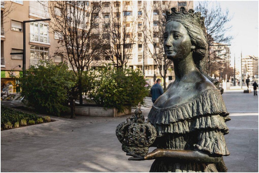 GRANADA OLVIDA EL BICENTENARIO DE EUGENIA DE MONTIJO